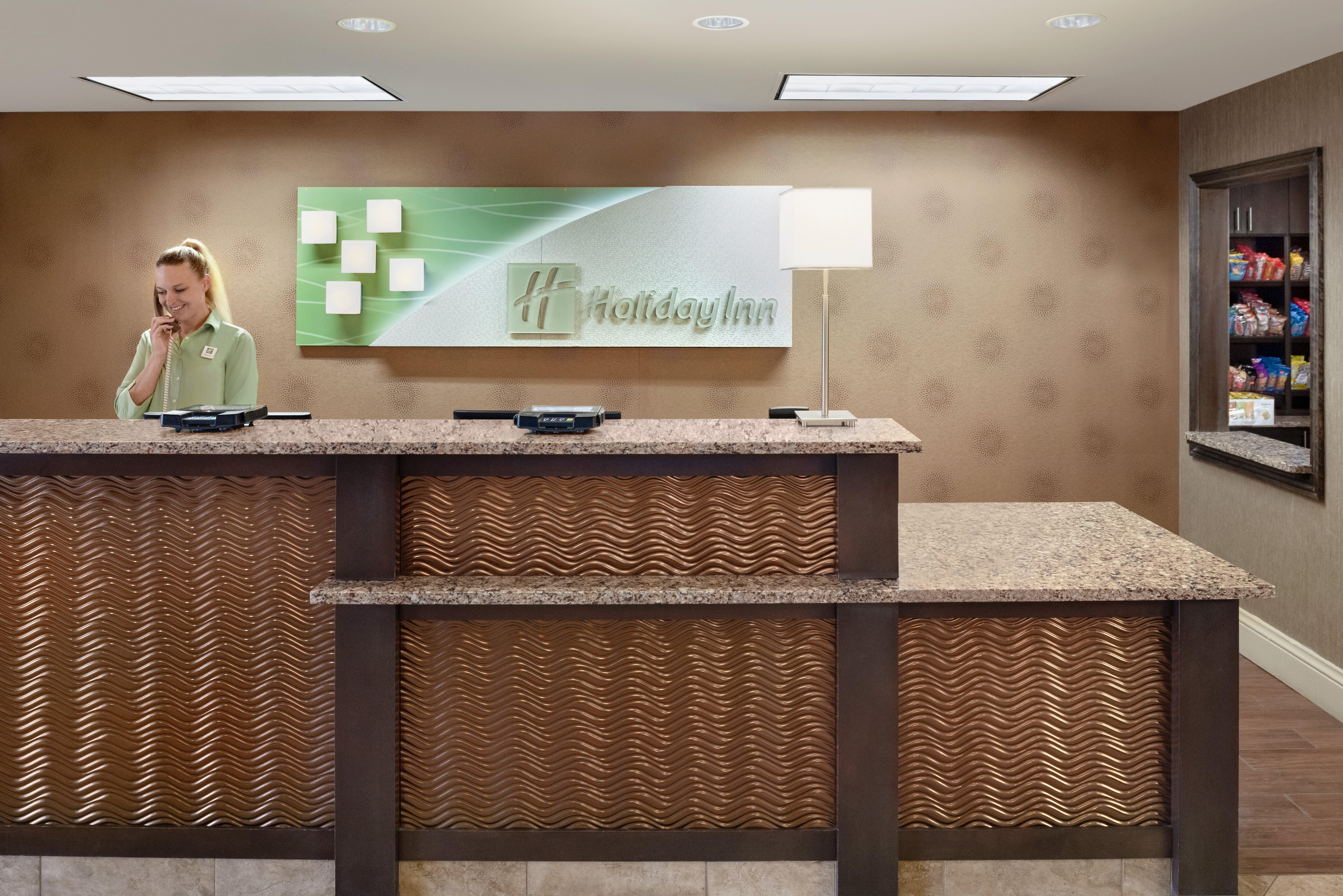 Holiday Inn Dubuque/Galena By Ihg Exterior photo
